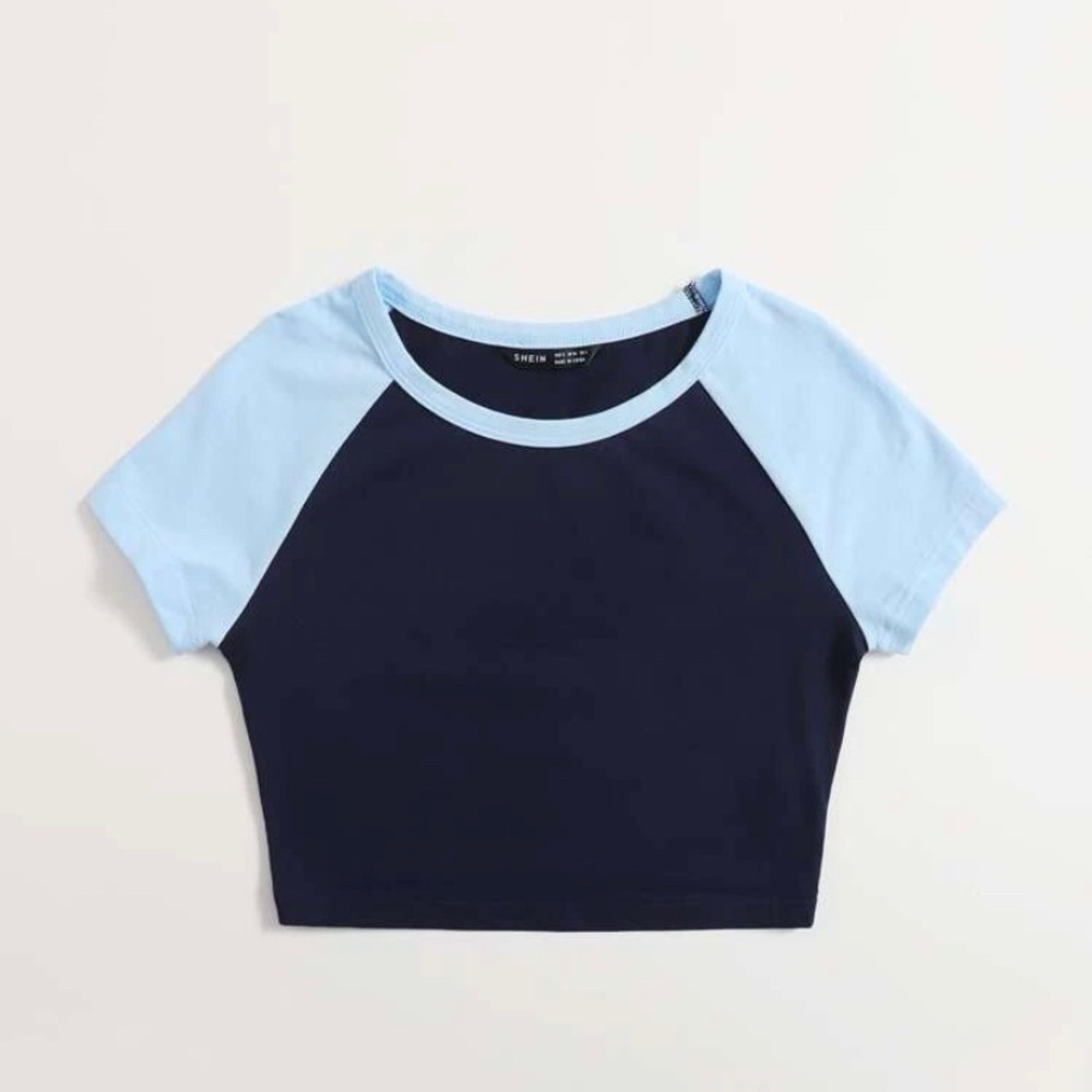 Two tone blue crop top